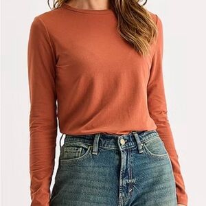 Women's Long Sleeve Rust Top Size Small